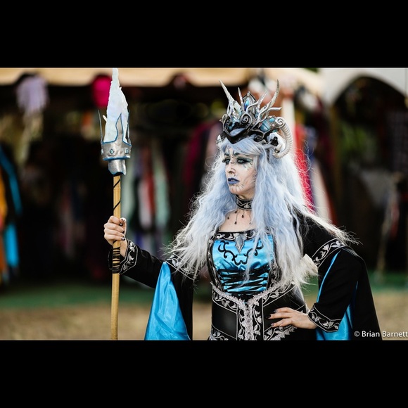 Meet your Posher, Lady Gloomweaver 🖤 - Picture 7 of 17